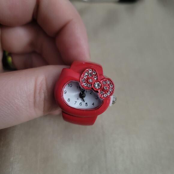 Hello Kitty red & crystal bow watch ring - Picture 5 of 6